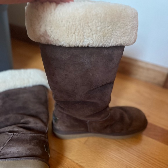 Ugg upside brown sheepskin boots - Picture 3 of 6